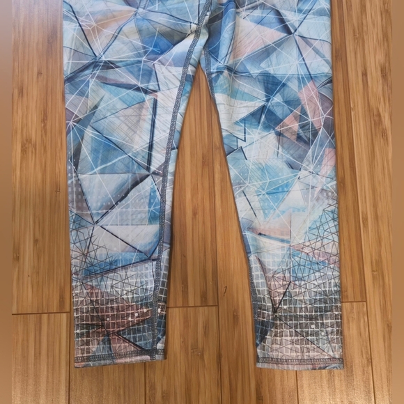 NWOT Evolution and Creation Geometric Patterned Leggings - Picture 2 of 7